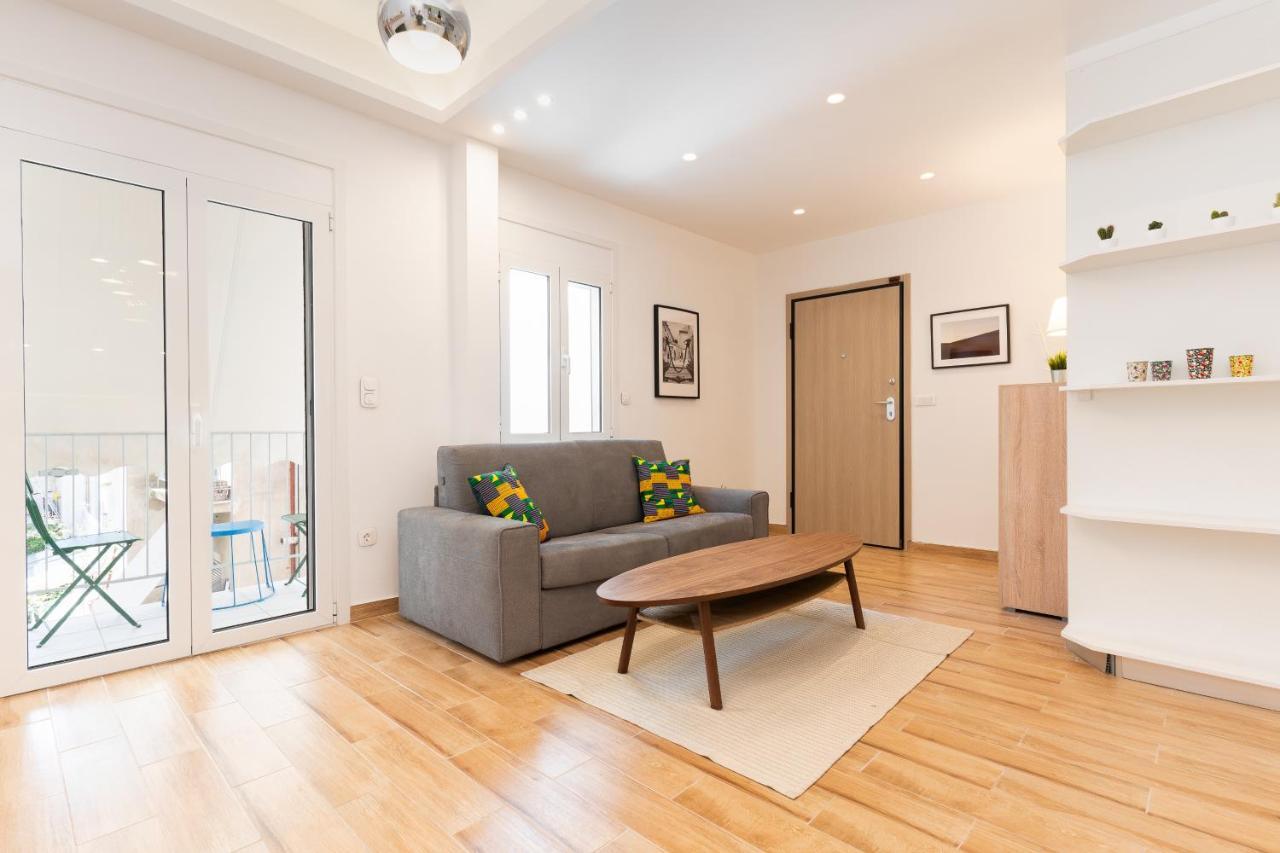 Modern Apartment, Short Walk To Acropolis Sites アテネ エクステリア 写真